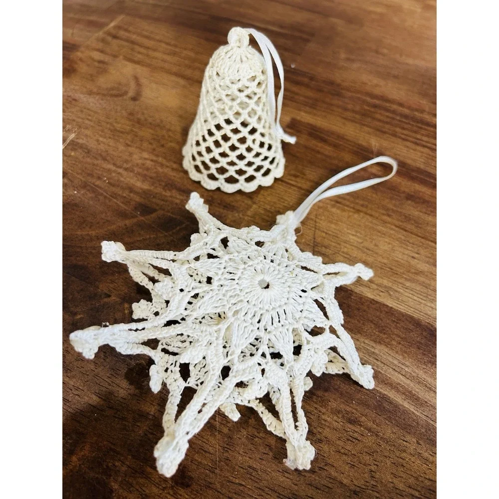Vintage Estate 3D Crochet Lace Snowflake Bell Christmas Ornaments Ivory Starched